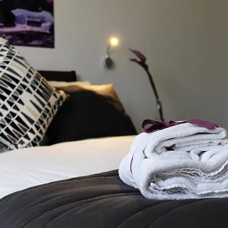 Bed & Breakfast Hop On Top *