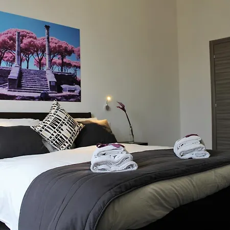 Bed & Breakfast Hop On Top *